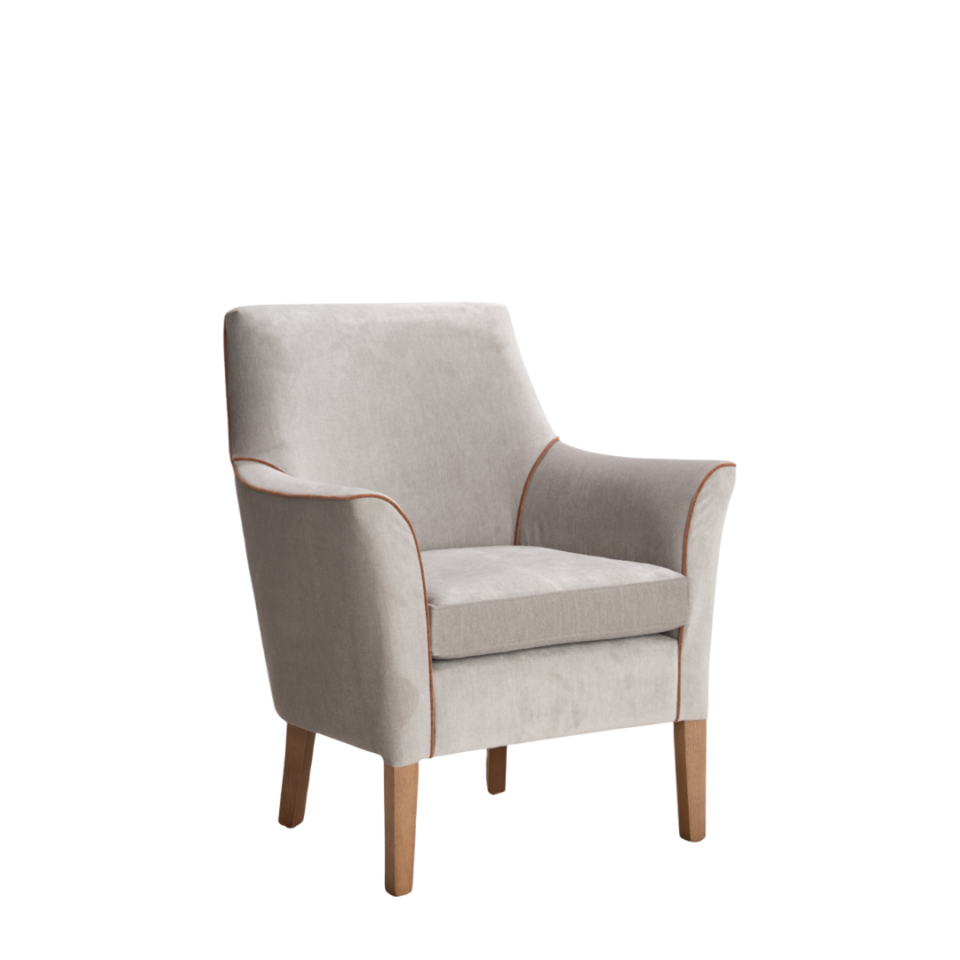 Balmoral Single Lounge