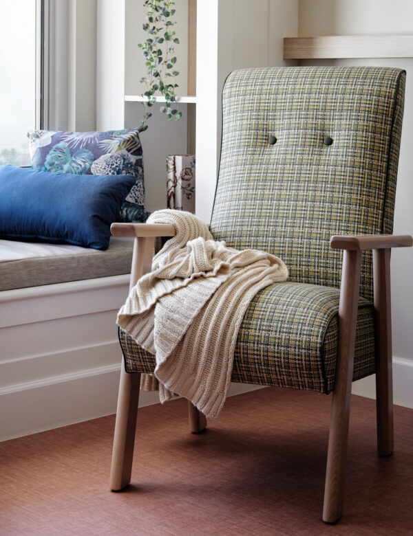 Acacia Single Lounge