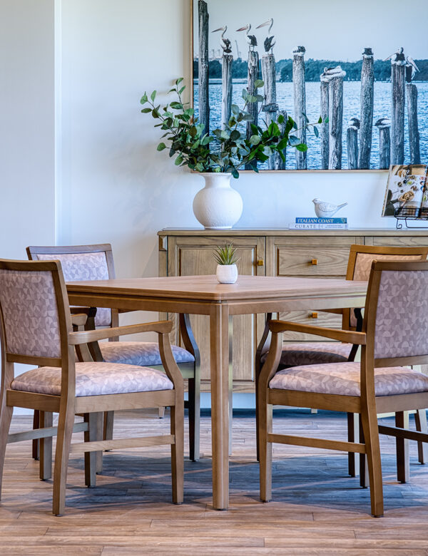 Manhattan Square Dining Table