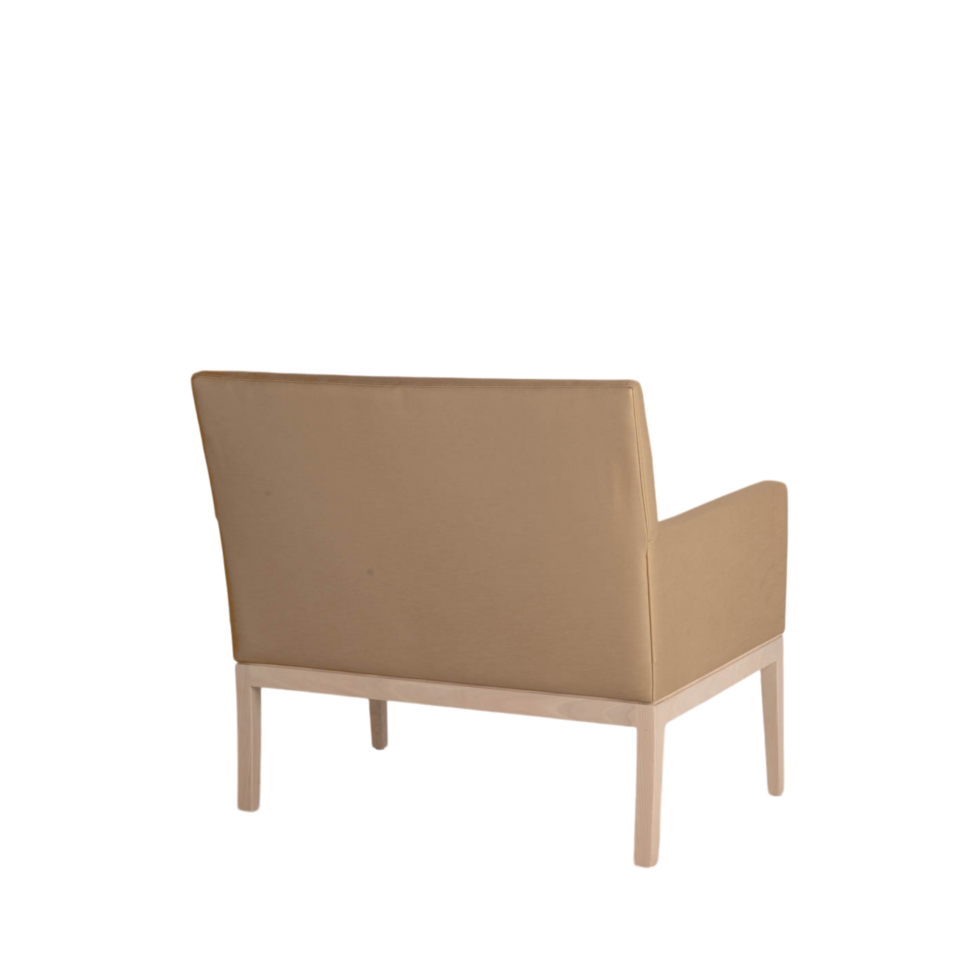 Ruby Bariatric Single Lounge